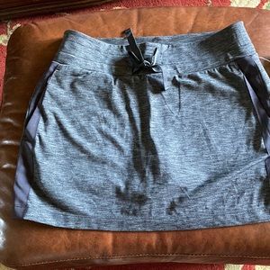 Gray Athleta scort